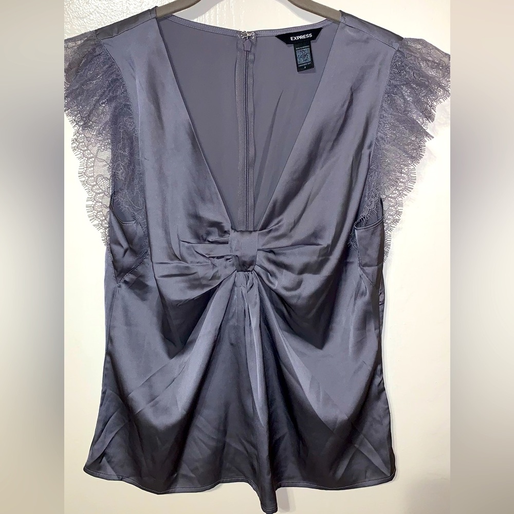 Cute blouse